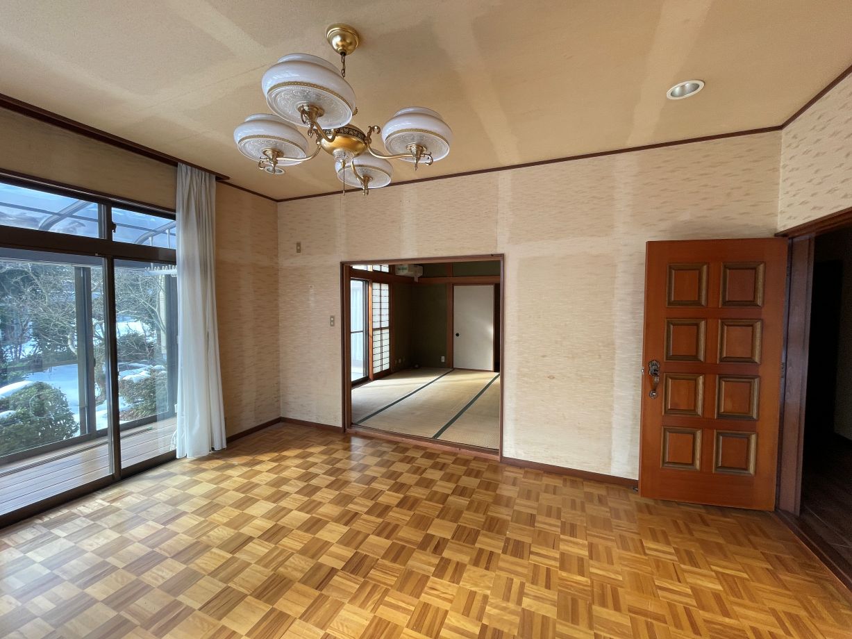 和室洋室続き間→LDK