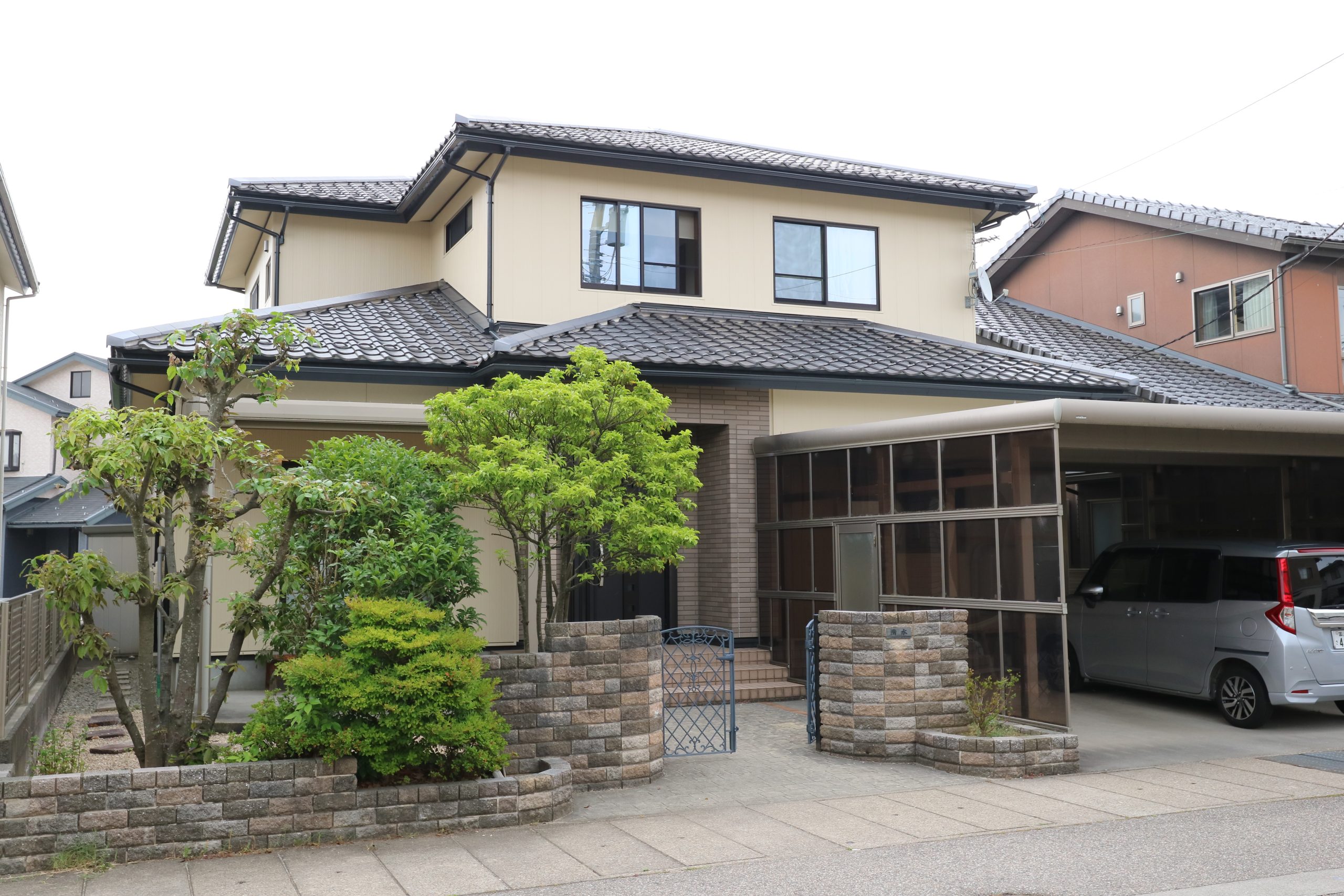 外壁金属サイディング工事　施工事例