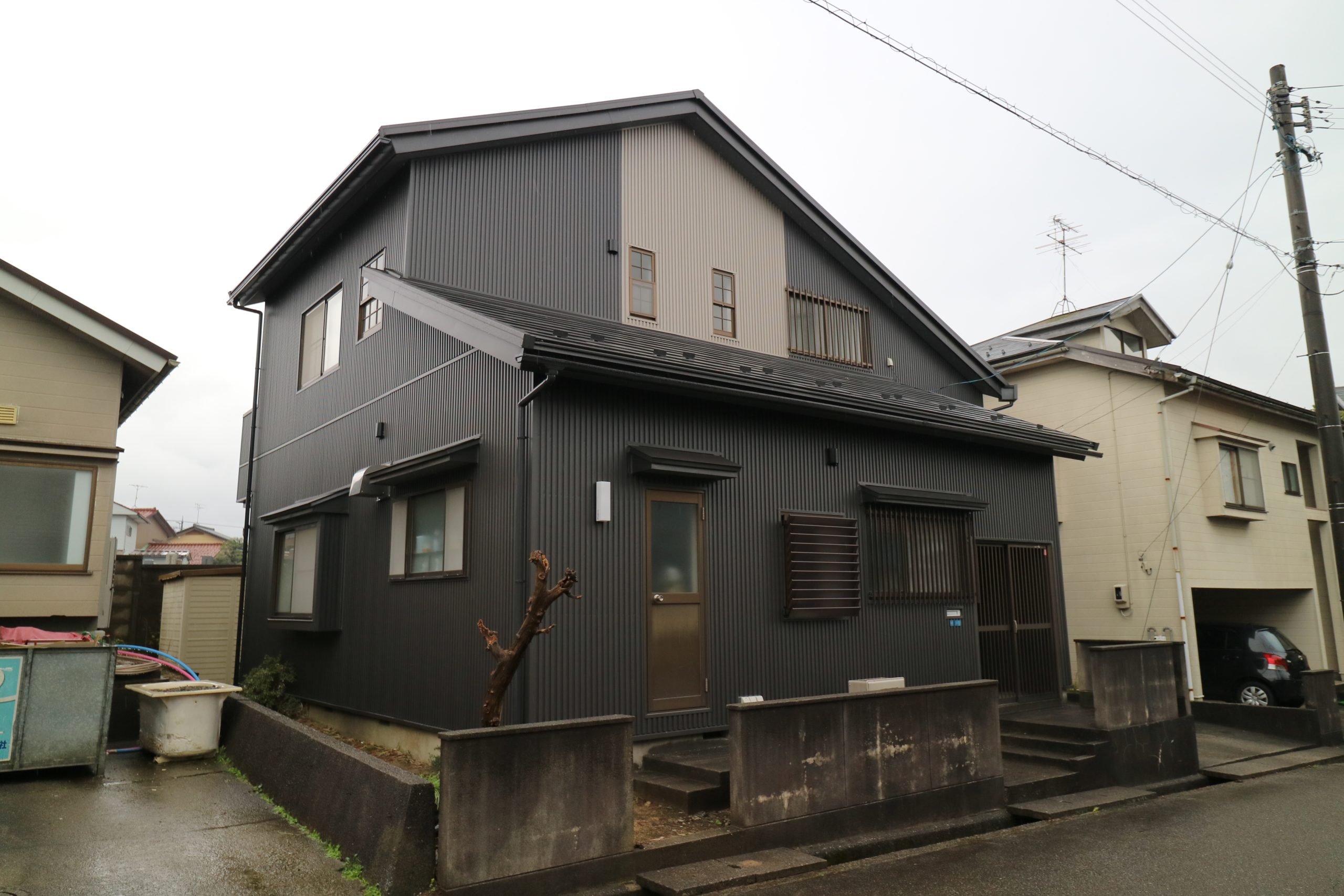 外壁板金　屋根改修工事　施工事例